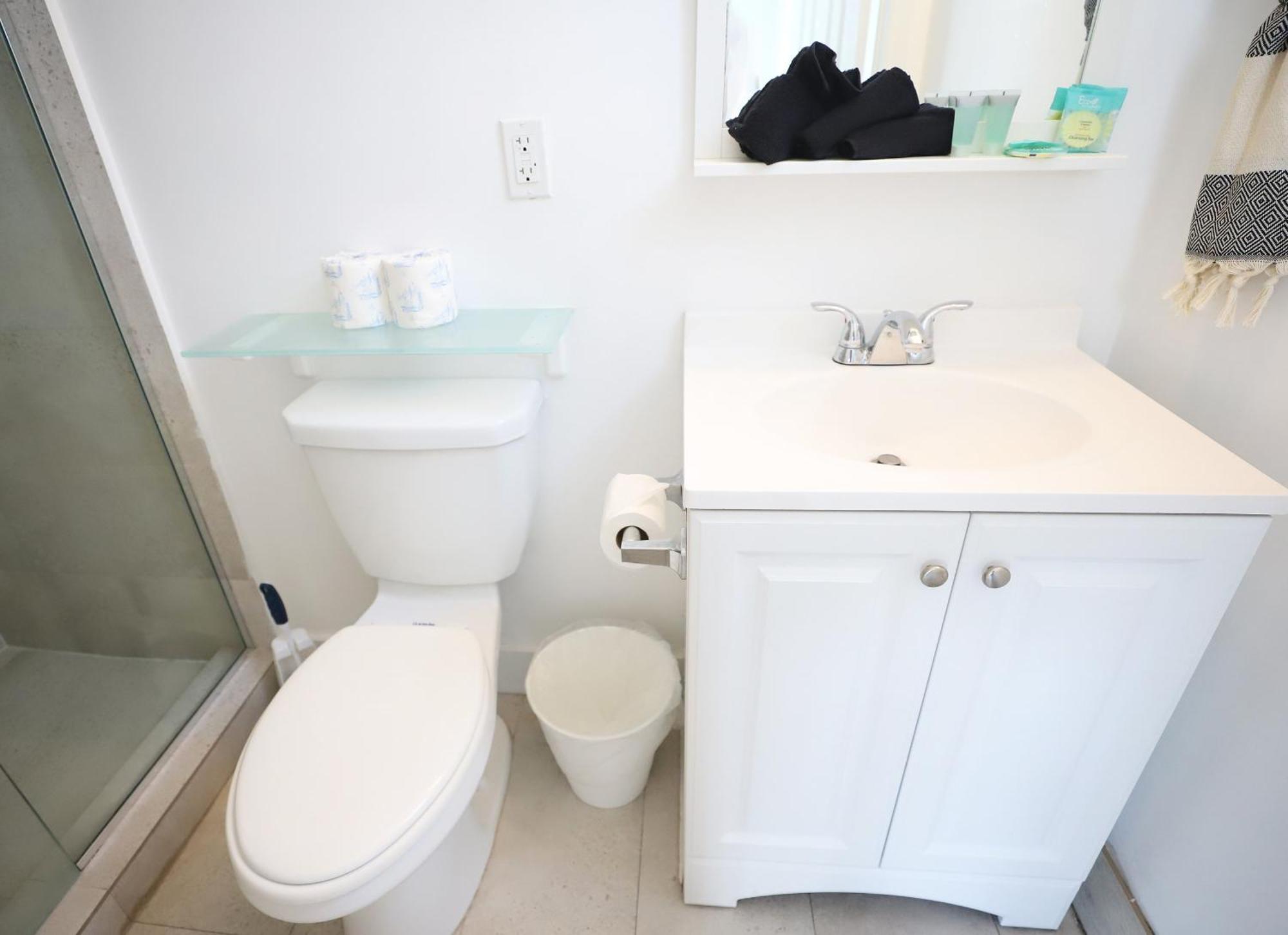 South 2 Bedroom 2 Bathroom Steps To Ocean Drive Appartamento *